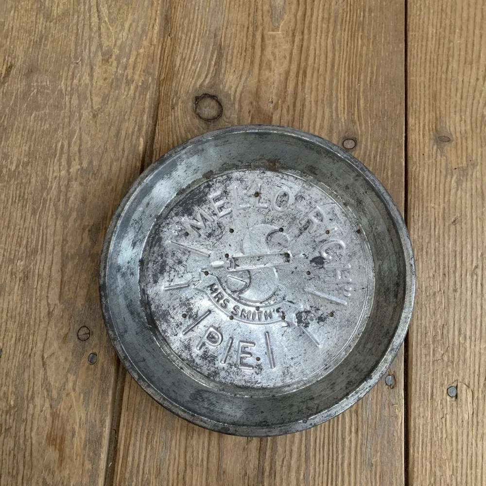 Mrs. Smith's Mello-Rich pie pan baking sturdy vintage Pre-owned